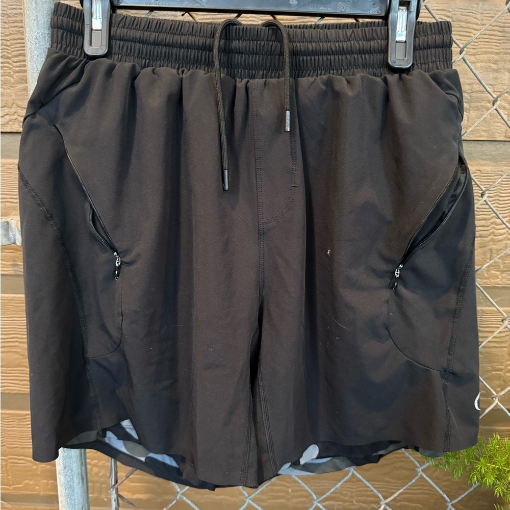 Zyia black shorts with built in black & gray camouflage spandex shorts